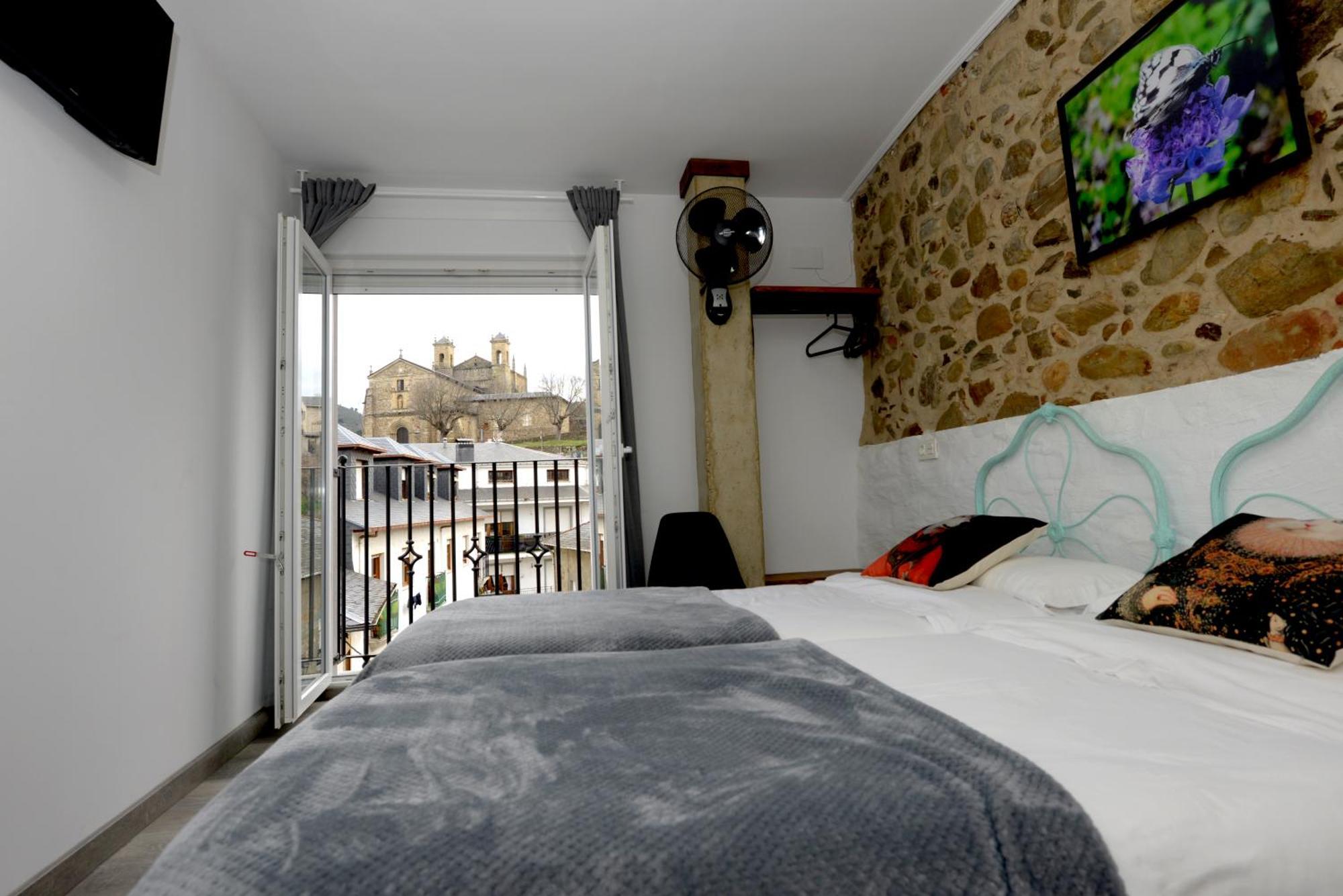 Hostel El Campano Villafranca Del Bierzo Εξωτερικό φωτογραφία